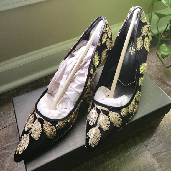 Charles By Charles David Pumps - Picture 5 of 6